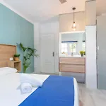 Гостевой дом Neon Tenerife