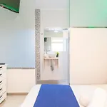 Neon Tenerife Гостевой дом Арона
