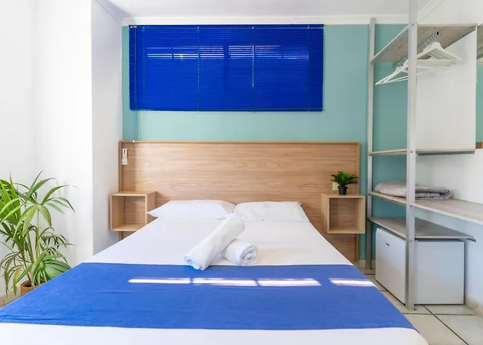 ゲストハウス Neon Tenerife アロナ