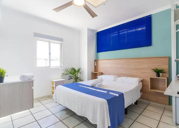 Neon Tenerife Gasthof